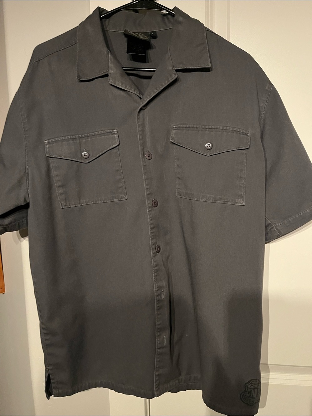 Men's Harley Davidson Branded Short-Sleeve Button Front Shirt in Dark Gray
